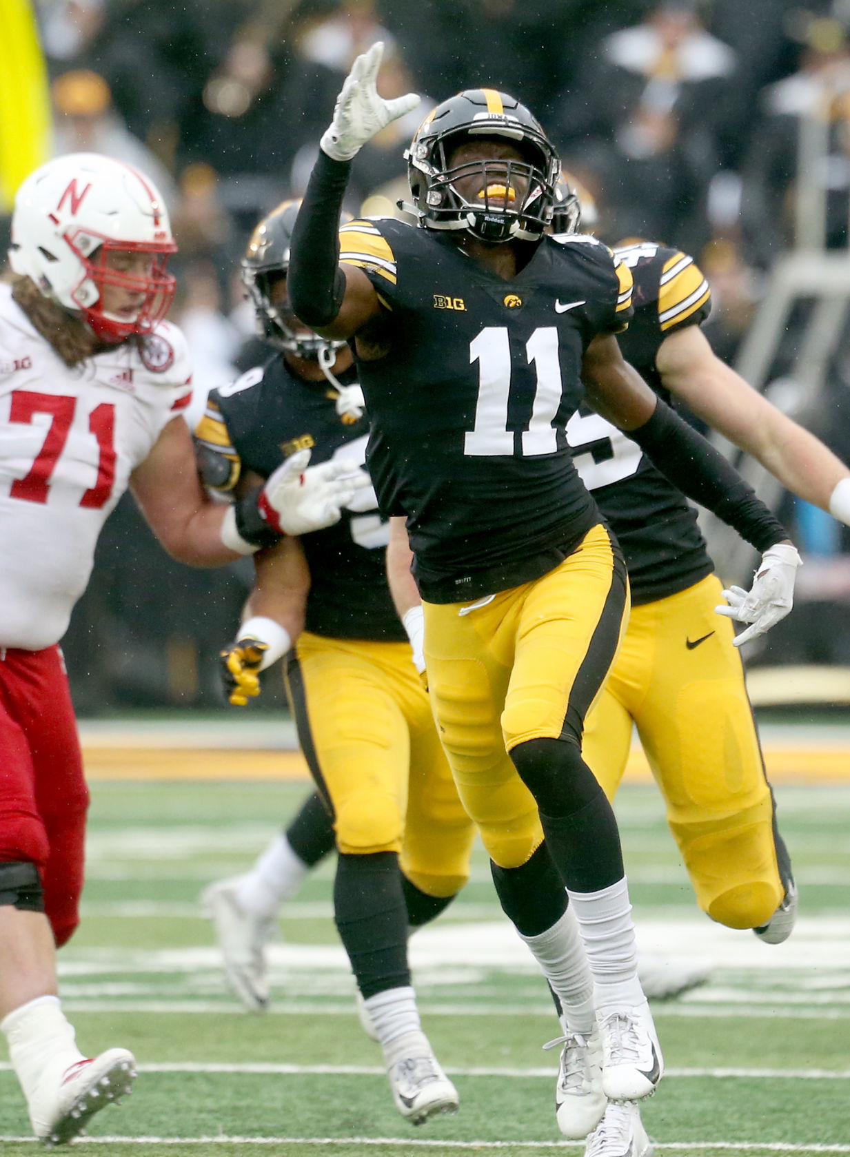 112318-Iowa-Football-024